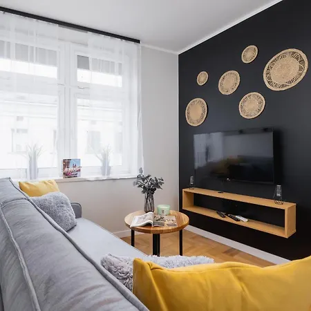 Warszauera Z Klimatyzacja Na Krakowskim Kazimierzu By Renters كراكوفيا