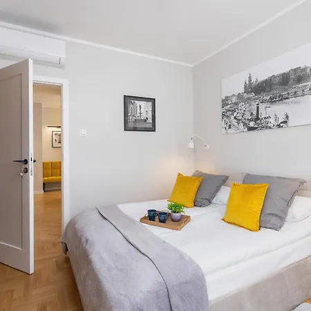 شقة Warszauera Z Klimatyzacja Na Krakowskim Kazimierzu By Renters كراكوفيا