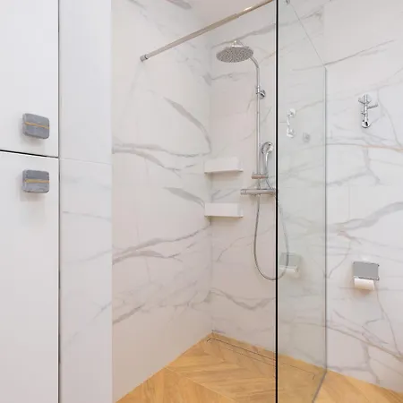 شقة Warszauera Z Klimatyzacja Na Krakowskim Kazimierzu By Renters