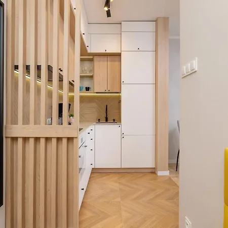 شقة Warszauera Z Klimatyzacja Na Krakowskim Kazimierzu By Renters كراكوفيا