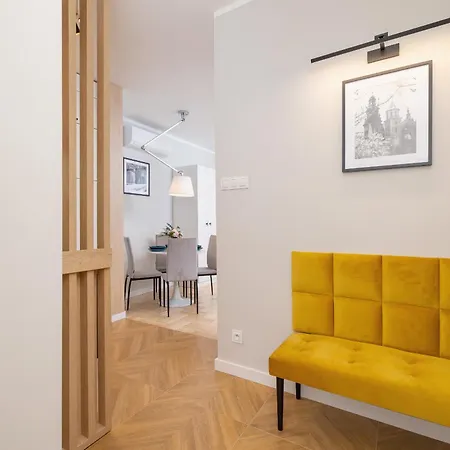Warszauera Z Klimatyzacja Na Krakowskim Kazimierzu By Renters كراكوفيا