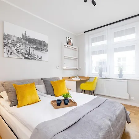 Apartment Warszauera Z Klimatyzacja Na Krakowskim Kazimierzu By Renters Krakow