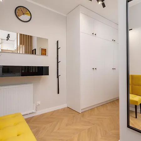 Warszauera Z Klimatyzacja Na Krakowskim Kazimierzu By Renters * Krakau