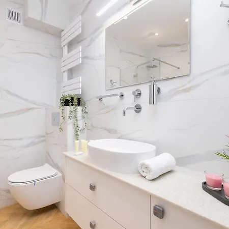 Warszauera Z Klimatyzacja Na Krakowskim Kazimierzu By Renters Apartamento *
